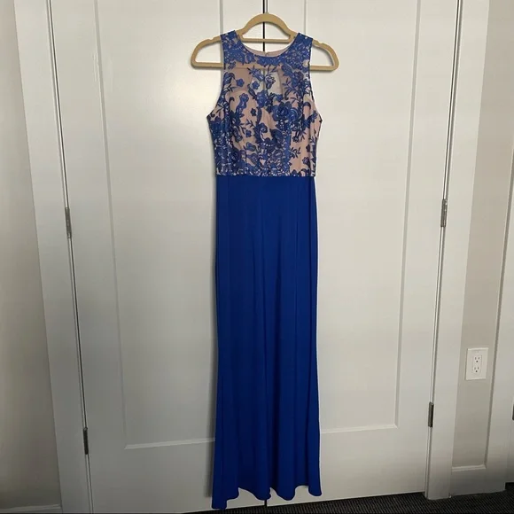 Stenay Sleeveless Lace Bodice Formal Gown - Picture 2 of 5